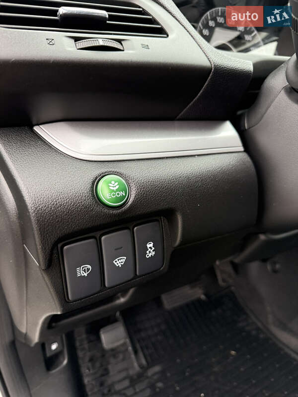 Внедорожник / Кроссовер Honda CR-V 2015 в Киеве фото 15 Внедорожник / Кроссовер Honda CR-V 2015 в Киеве
