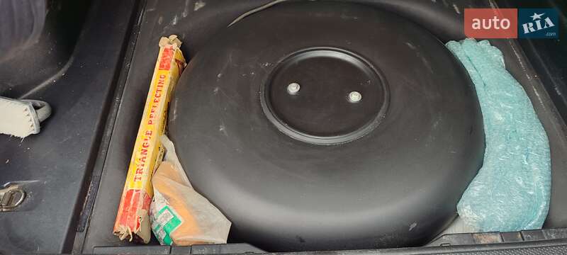 Внедорожник / Кроссовер Honda CR-V 2005 в Каневе