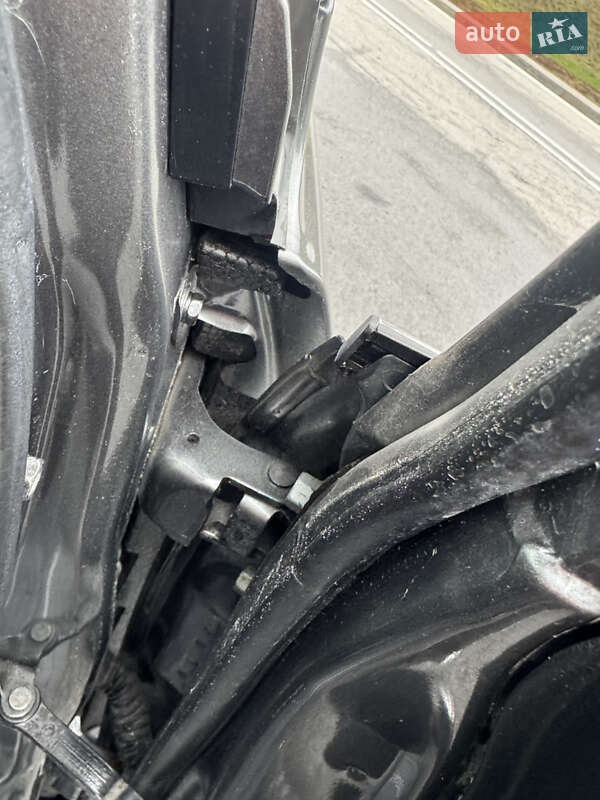 Позашляховик / Кросовер Honda CR-V 2011 в Полтаві