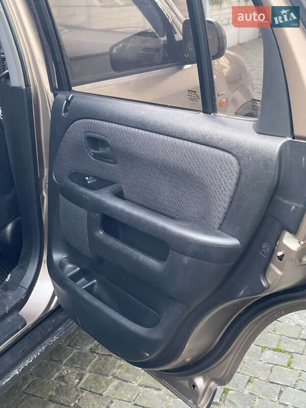 Внедорожник / Кроссовер Honda CR-V 2003 в Львове