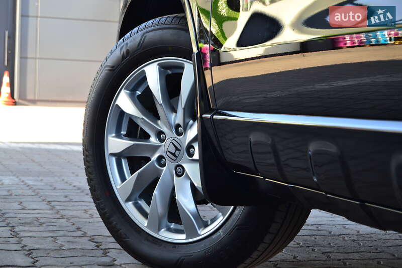 Позашляховик / Кросовер Honda CR-V 2011 в Дрогобичі