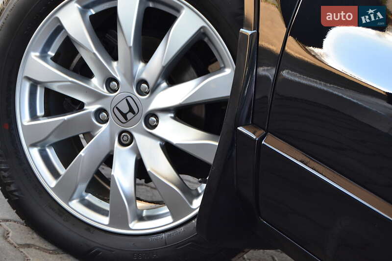 Позашляховик / Кросовер Honda CR-V 2011 в Дрогобичі