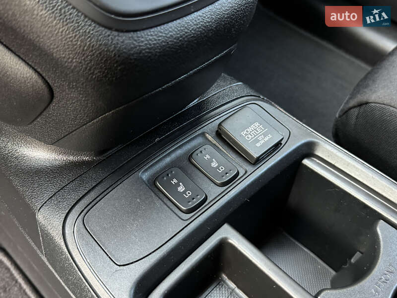 Внедорожник / Кроссовер Honda CR-V 2016 в Ковеле фото 40 Внедорожник / Кроссовер Honda CR-V 2016 в Ковеле