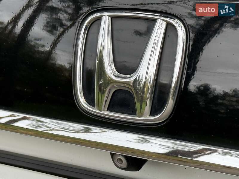 Позашляховик / Кросовер Honda CR-V 2015 в Києві