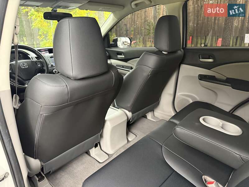 Позашляховик / Кросовер Honda CR-V 2015 в Києві