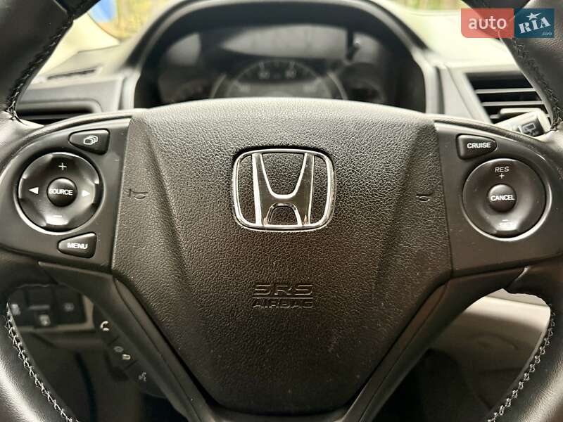 Позашляховик / Кросовер Honda CR-V 2015 в Києві