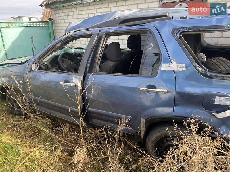 Внедорожник / Кроссовер Honda CR-V 2004 в Бобровице