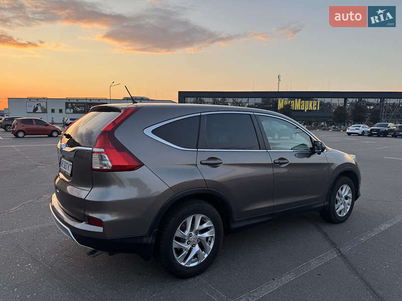 Позашляховик / Кросовер Honda CR-V 2015 в Києві