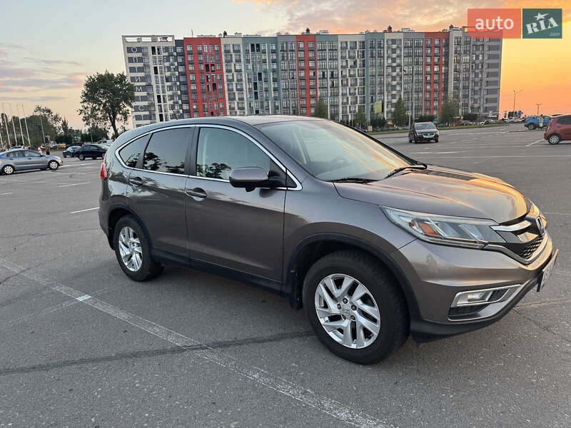 Позашляховик / Кросовер Honda CR-V 2015 в Києві