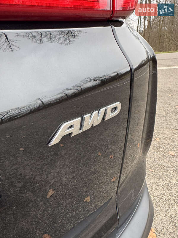 Внедорожник / Кроссовер Honda CR-V 2018 в Киеве