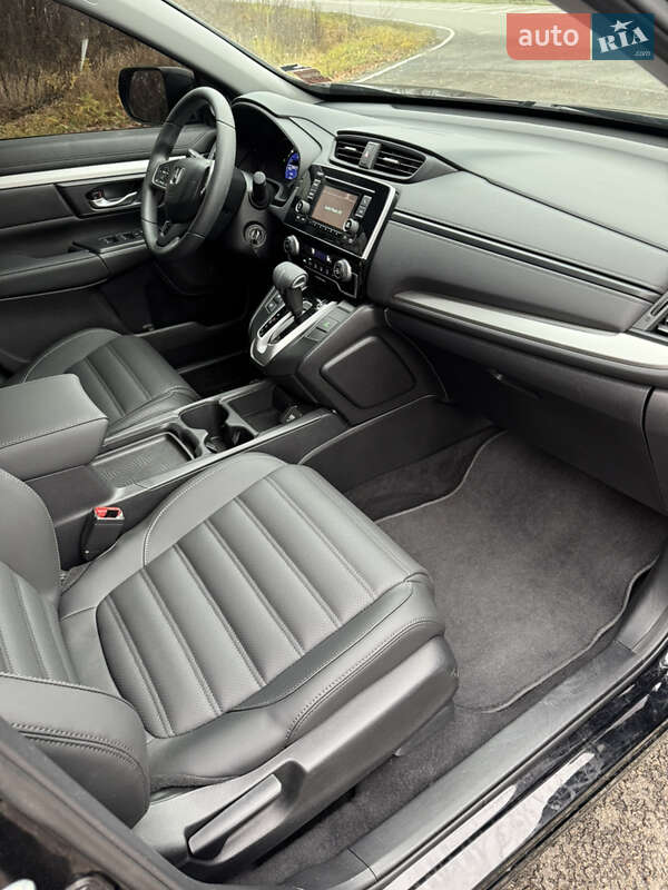 Внедорожник / Кроссовер Honda CR-V 2018 в Киеве