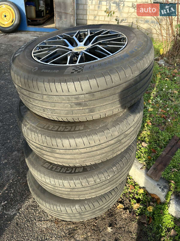 Внедорожник / Кроссовер Honda CR-V 2011 в Черкассах