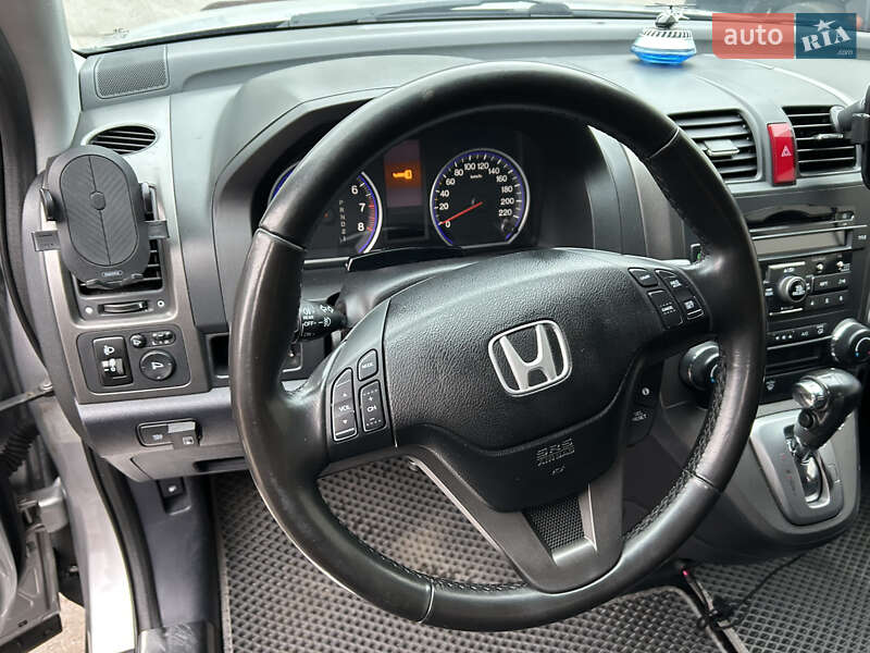 Внедорожник / Кроссовер Honda CR-V 2011 в Черкассах