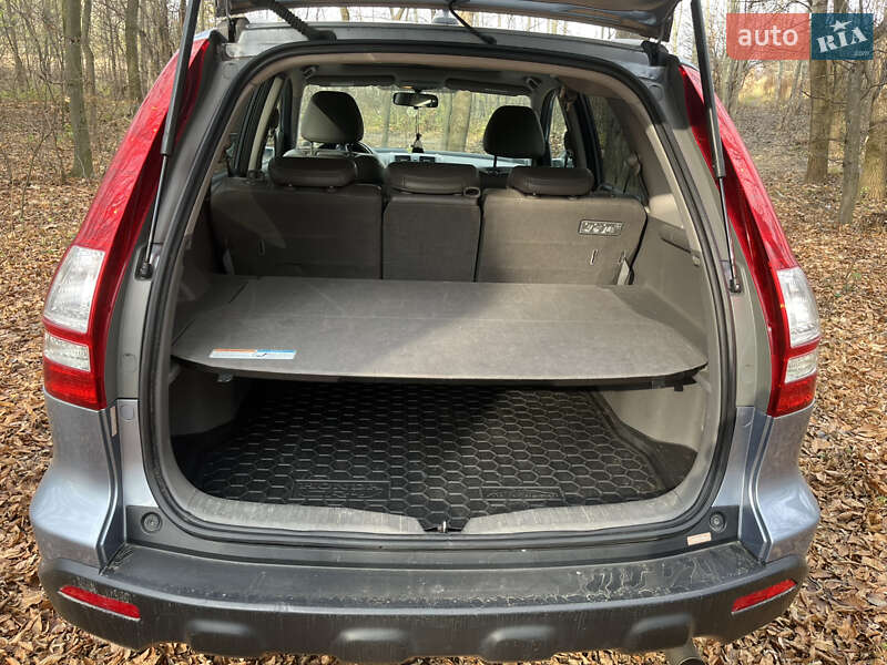 Позашляховик / Кросовер Honda CR-V 2009 в Києві