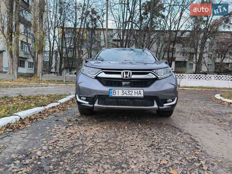 Позашляховик / Кросовер Honda CR-V 2016 в Полтаві