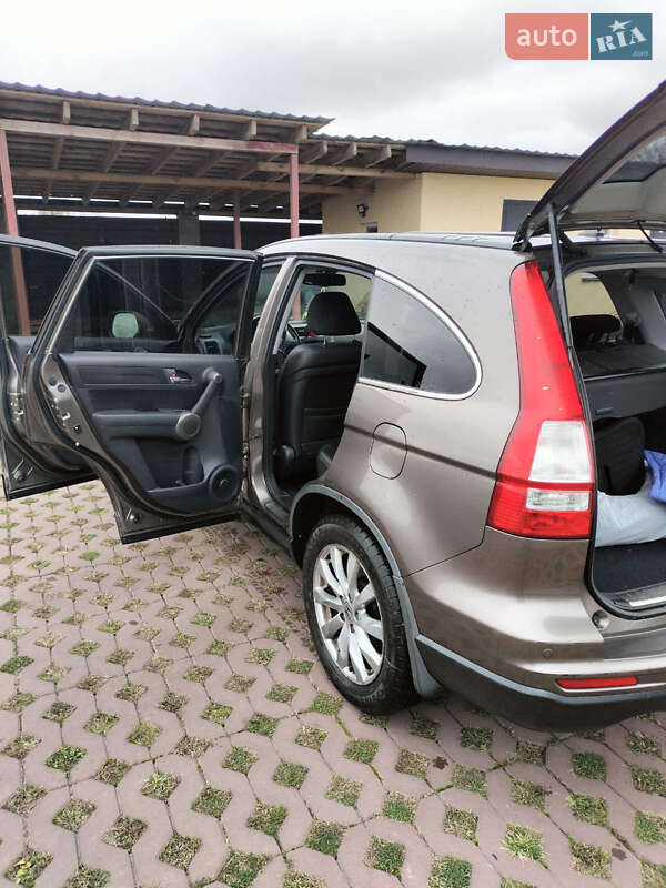 Внедорожник / Кроссовер Honda CR-V 2012 в Киеве