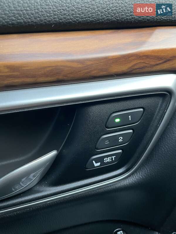 Позашляховик / Кросовер Honda CR-V 2018 в Києві