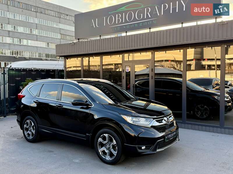 Позашляховик / Кросовер Honda CR-V 2017 в Києві