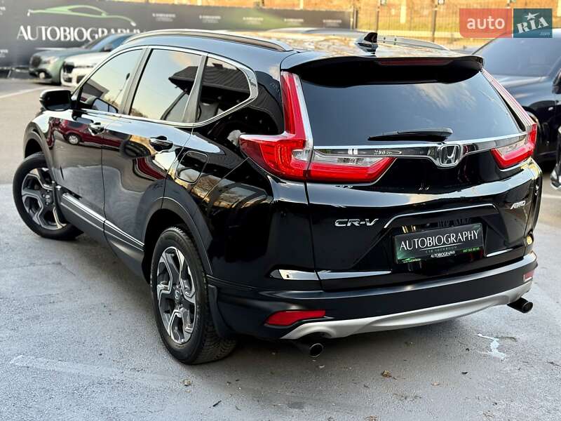 Позашляховик / Кросовер Honda CR-V 2017 в Києві