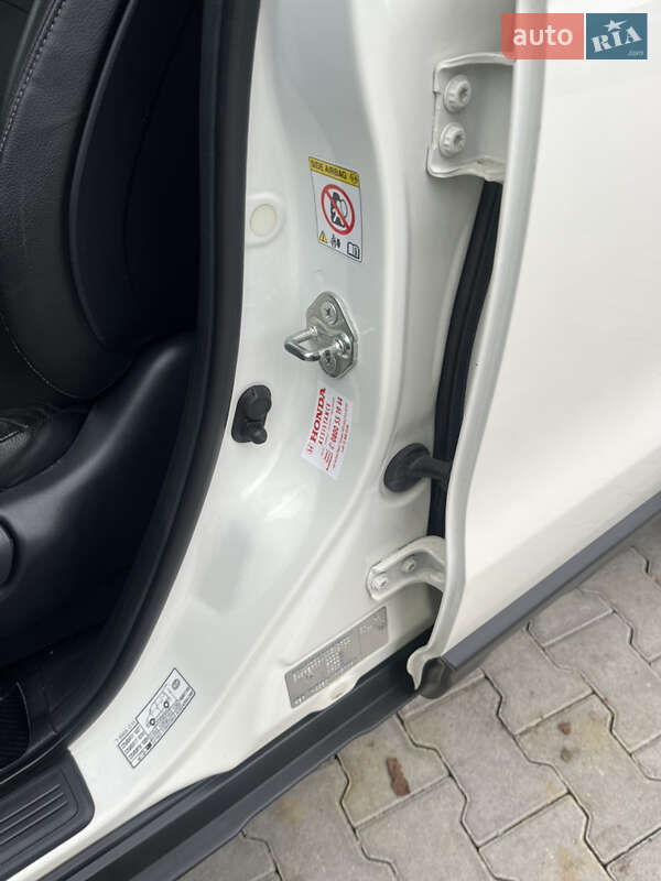 Внедорожник / Кроссовер Honda CR-V 2010 в Черновцах