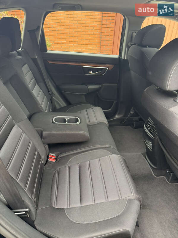 Внедорожник / Кроссовер Honda CR-V 2017 в Киеве