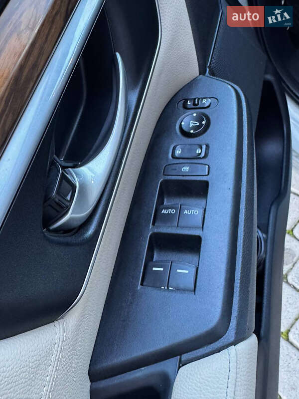 Позашляховик / Кросовер Honda CR-V 2017 в Львові