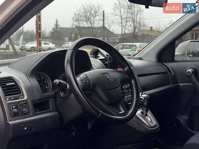 Внедорожник / Кроссовер Honda CR-V 2011 в Ахтырке фото 23 Внедорожник / Кроссовер Honda CR-V 2011 в Ахтырке
