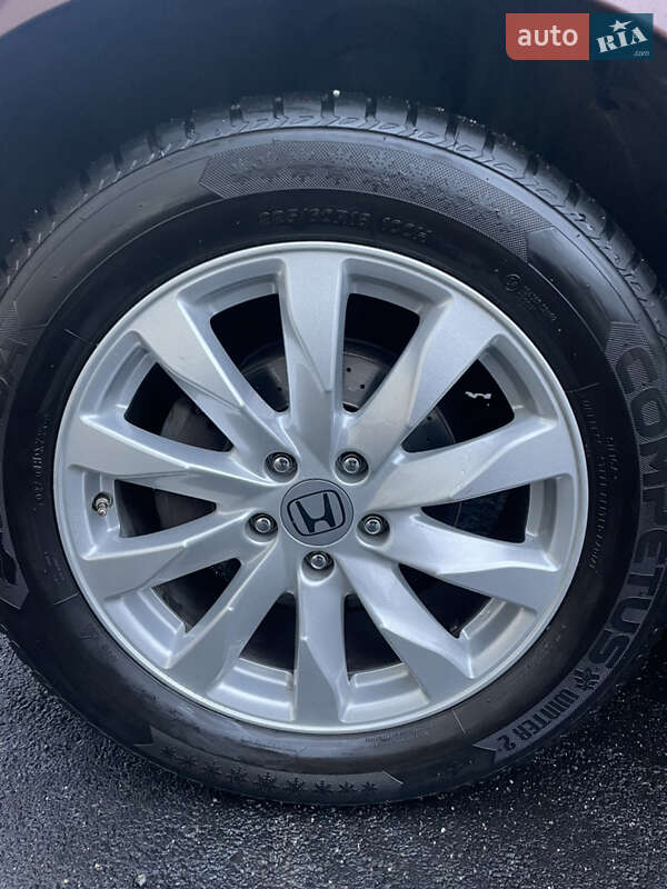 Внедорожник / Кроссовер Honda CR-V 2011 в Киеве