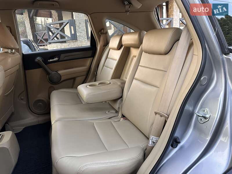 Позашляховик / Кросовер Honda CR-V 2008 в Києві