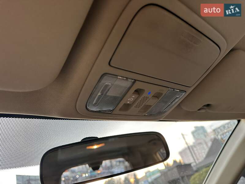 Позашляховик / Кросовер Honda CR-V 2008 в Києві