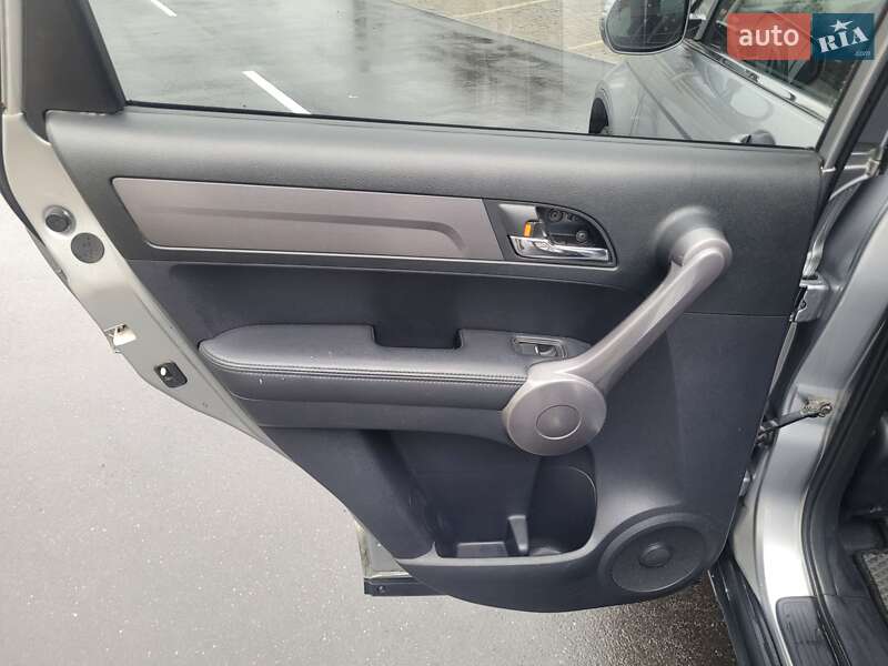 Внедорожник / Кроссовер Honda CR-V 2008 в Виннице