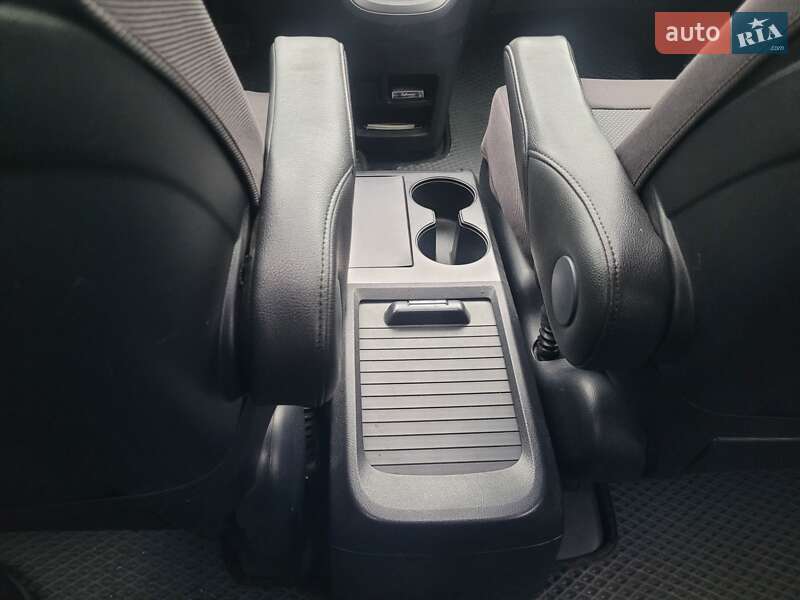 Внедорожник / Кроссовер Honda CR-V 2008 в Виннице