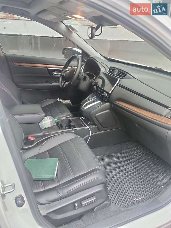 Позашляховик / Кросовер Honda CR-V 2021 в Святопетрівське