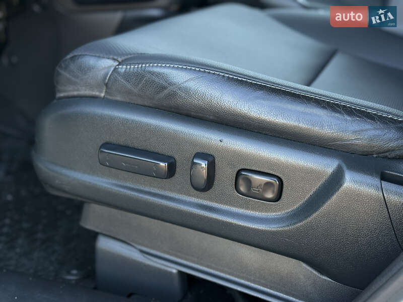 Позашляховик / Кросовер Honda CR-V 2013 в Радивиліві