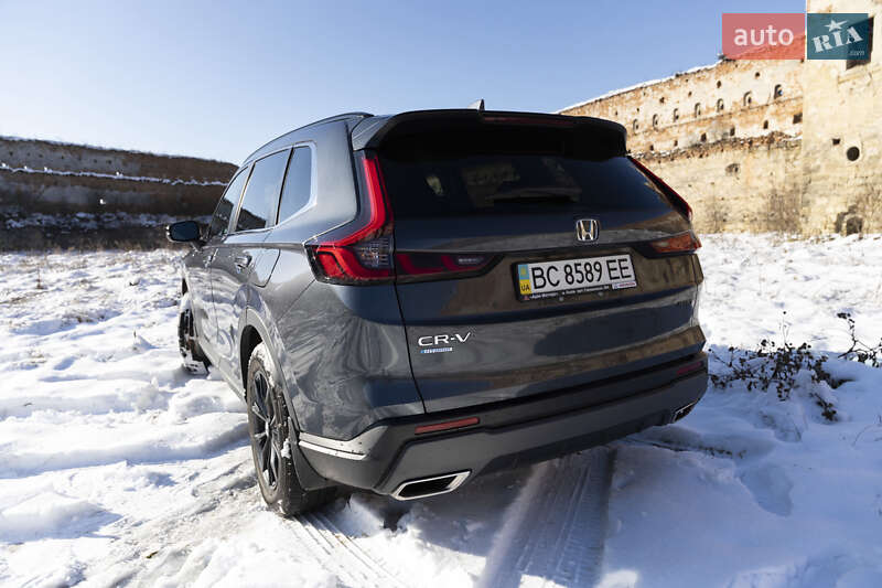 Внедорожник / Кроссовер Honda CR-V 2023 в Львове
