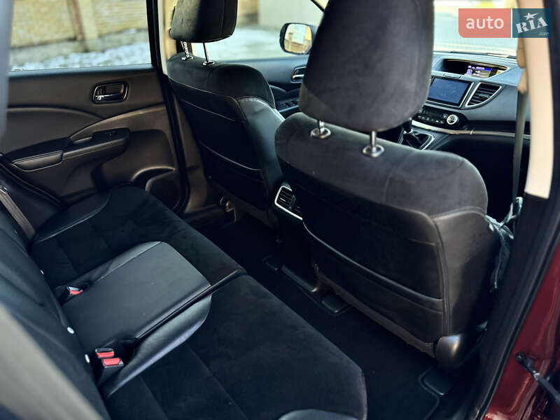 Внедорожник / Кроссовер Honda CR-V 2015 в Радивилове