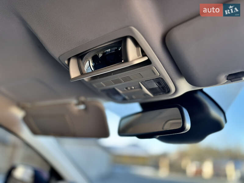 Внедорожник / Кроссовер Honda CR-V 2015 в Радивилове