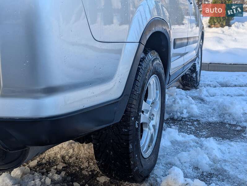 Внедорожник / Кроссовер Honda CR-V 2003 в Трускавце