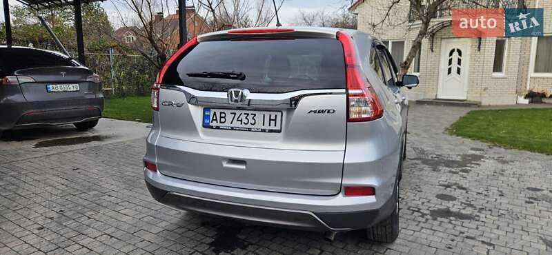 Внедорожник / Кроссовер Honda CR-V 2016 в Виннице