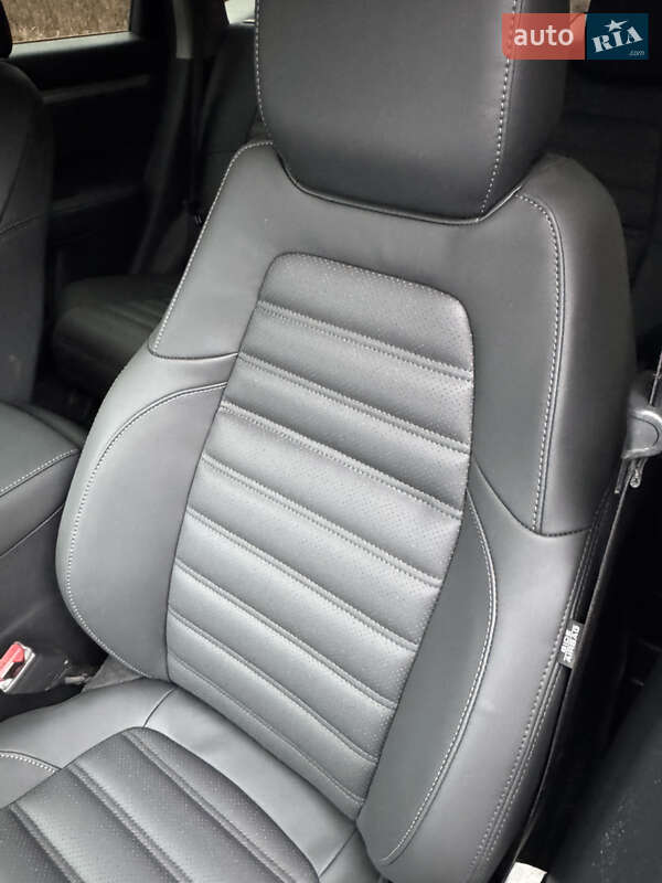 Внедорожник / Кроссовер Honda CR-V 2018 в Киеве