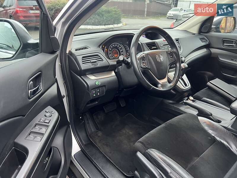 Внедорожник / Кроссовер Honda CR-V 2014 в Киеве