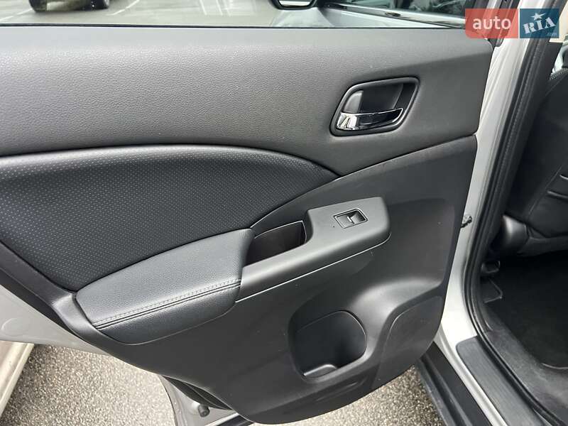 Внедорожник / Кроссовер Honda CR-V 2014 в Киеве