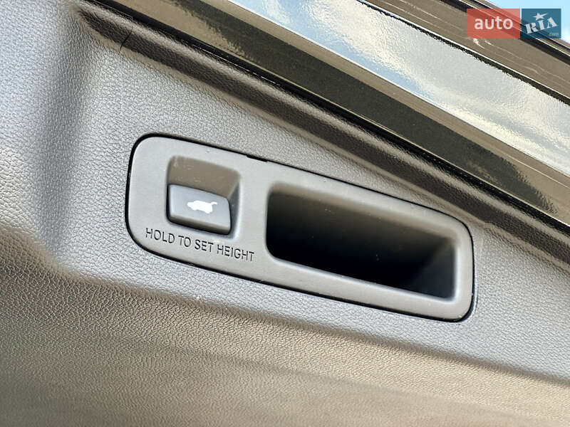 Позашляховик / Кросовер Honda CR-V 2018 в Києві