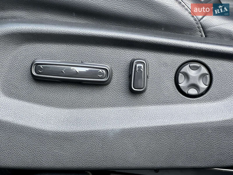 Позашляховик / Кросовер Honda CR-V 2018 в Києві