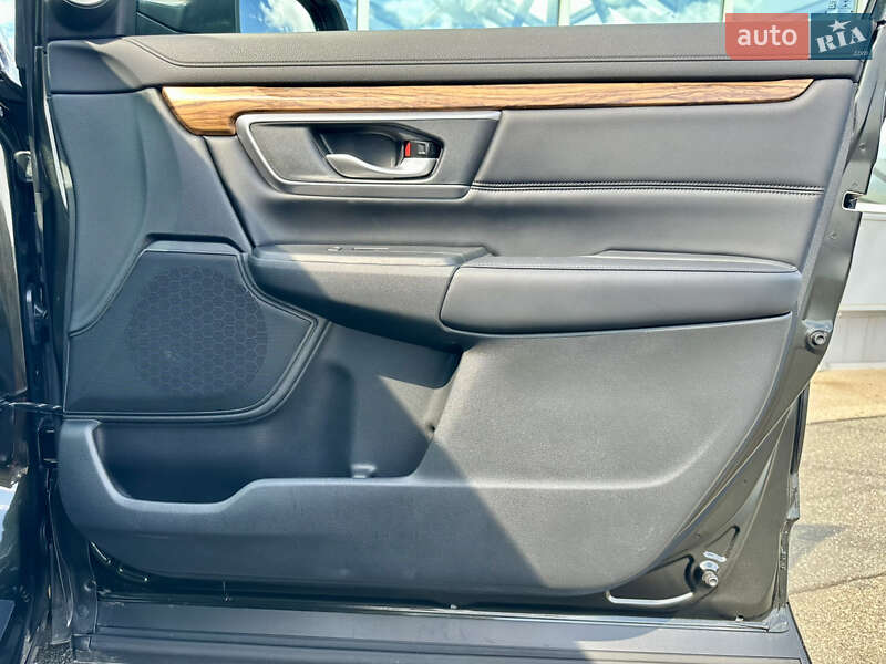 Позашляховик / Кросовер Honda CR-V 2018 в Києві