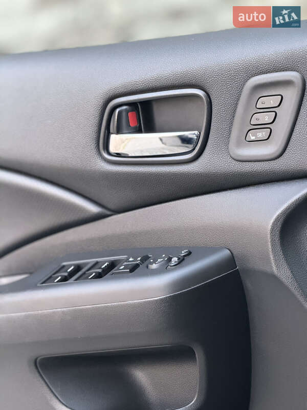 Внедорожник / Кроссовер Honda CR-V 2013 в Самборе