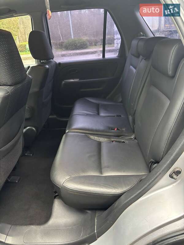 Внедорожник / Кроссовер Honda CR-V 2002 в Харькове