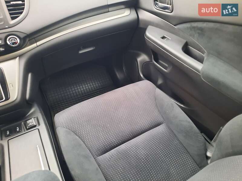 Внедорожник / Кроссовер Honda CR-V 2014 в Стрые