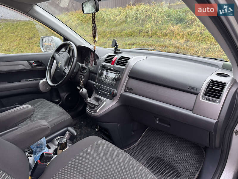Внедорожник / Кроссовер Honda CR-V 2007 в Тернополе фото 11 Внедорожник / Кроссовер Honda CR-V 2007 в Тернополе