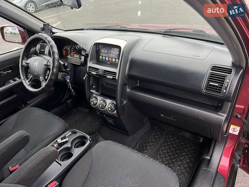 Позашляховик / Кросовер Honda CR-V 2005 в Києві